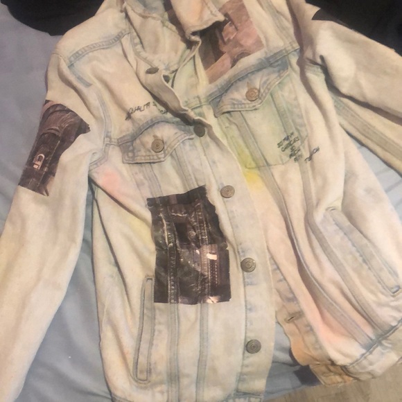 Jean jacket - Picture 1 of 2